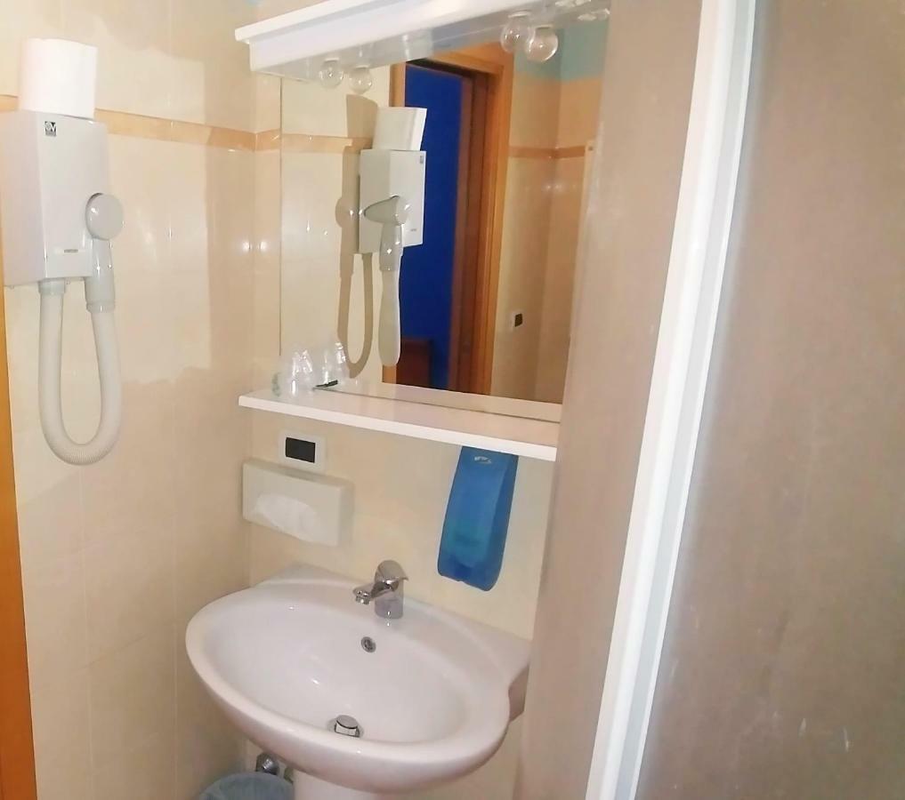 Porto Recanati Zimmer Экстерьер фото